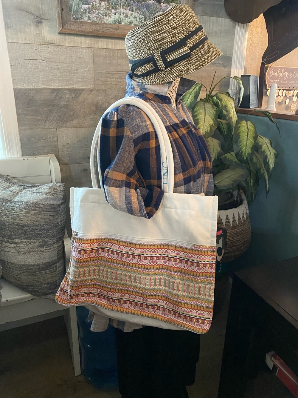 Uno de 50 Canvas Tote Bag with Pink & Tan Pattern - Picture 9 of 9